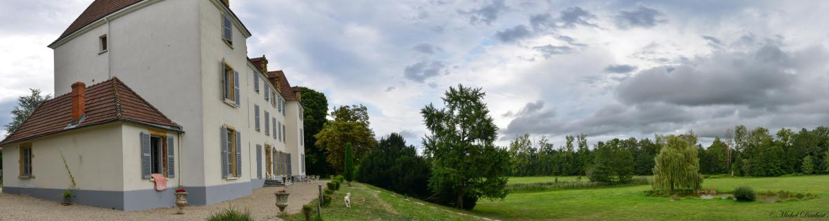 Panorama du Parc et devant Château de Matel